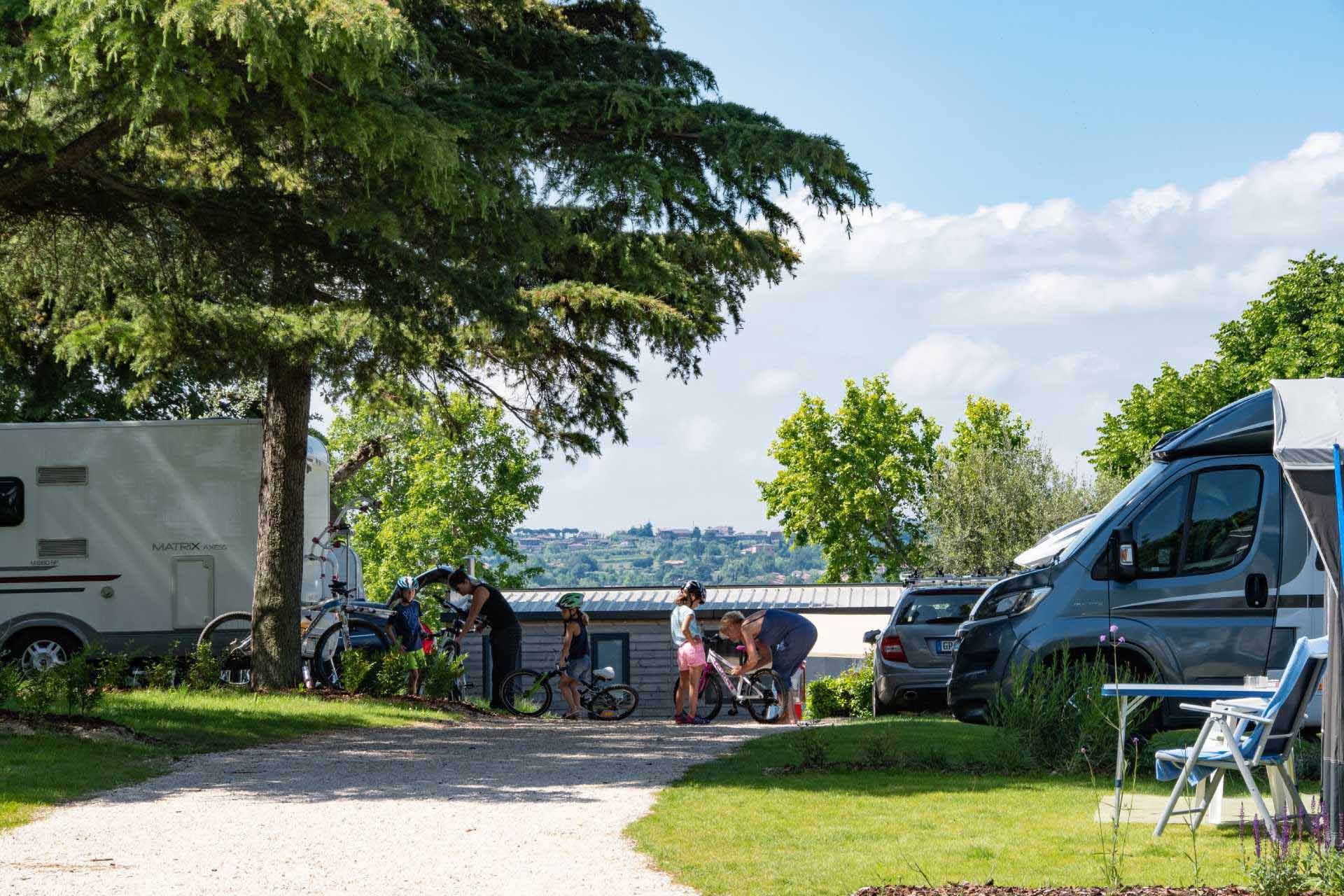 Camping Fornella california pitch